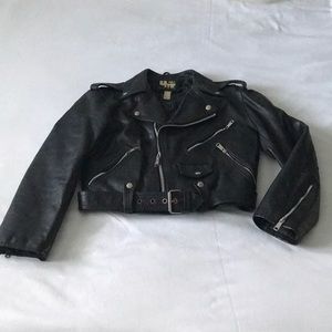 Vintage 2000’s black leather bomber jacket with 5 pockets and belt. REAL LEATHER